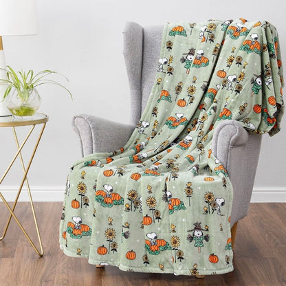Berkshire Peanuts Halloween Flannel Blanket