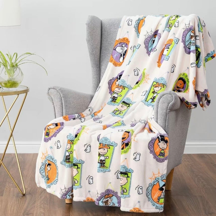 Berkshire Peanuts Halloween Flannel Blanket