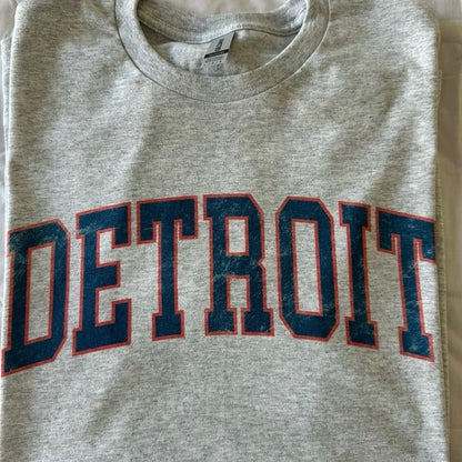 Vintage Varsity College T-Shirt/Sweatshirt/Hoodie